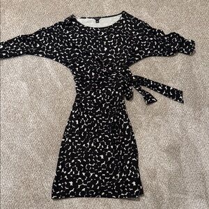 Ann Taylor Black and White Long Sleeve Dress